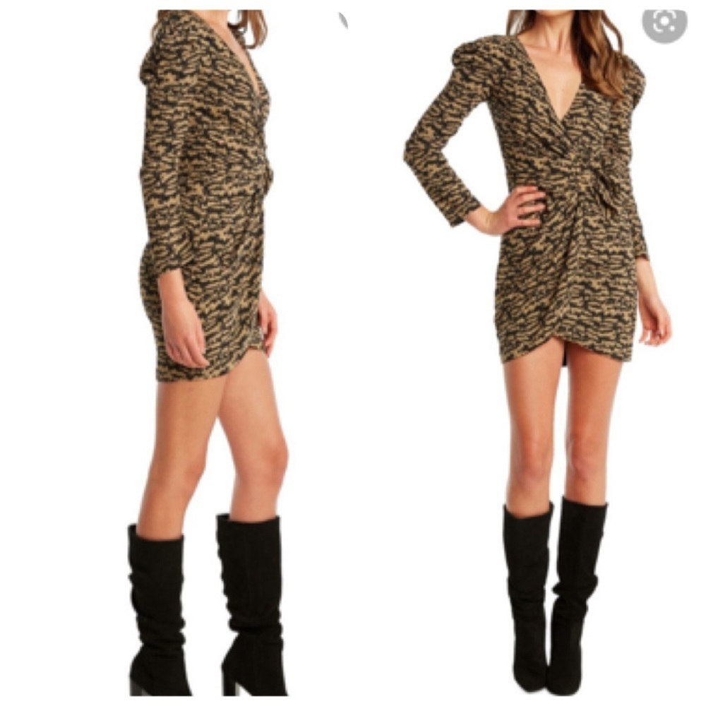 $139 Bardot Tracey Twist Animal Sketch Wrap Dress